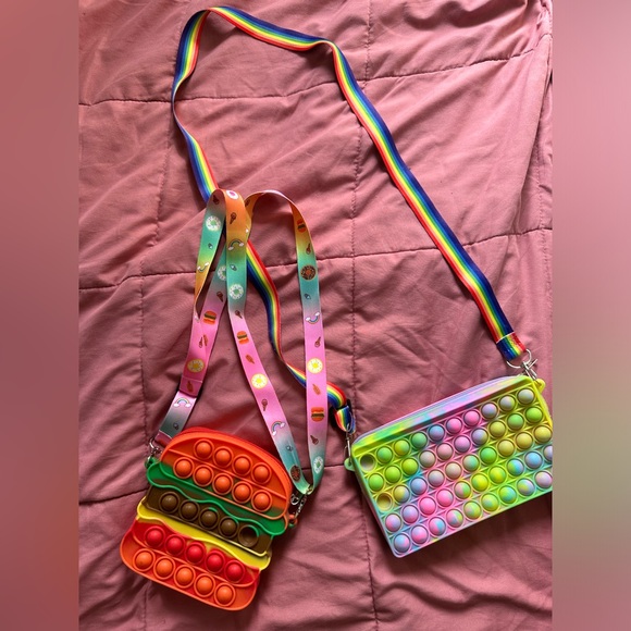 Kids Pop-it Purses - Picture 3 of 4